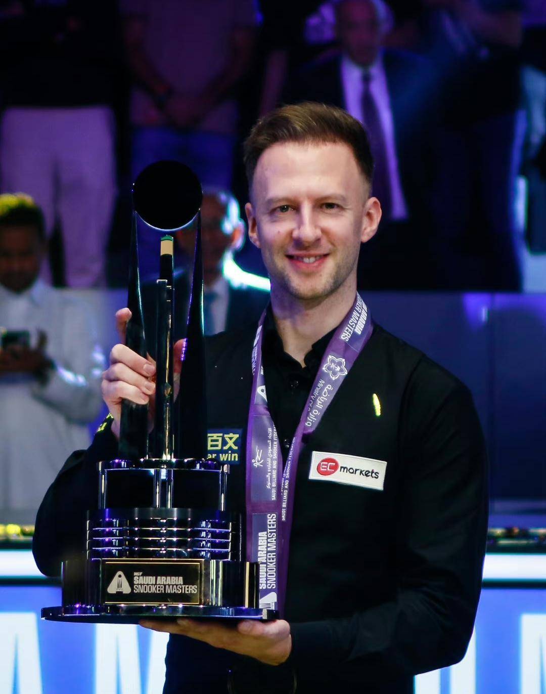 虽然偶尔能 虽然偶尔能