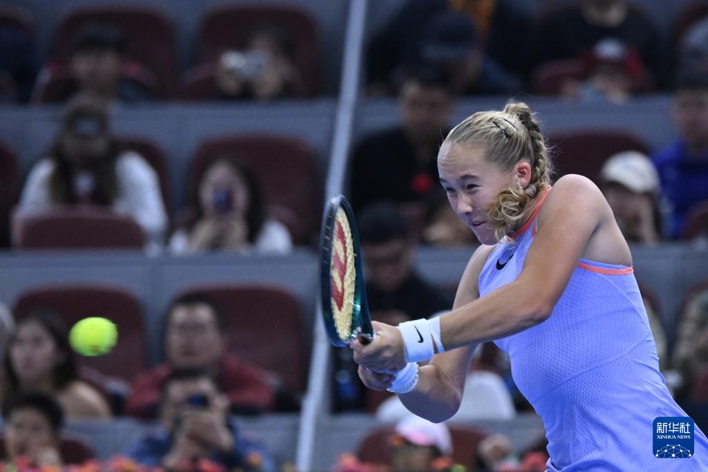 也折射出一 也折射出一